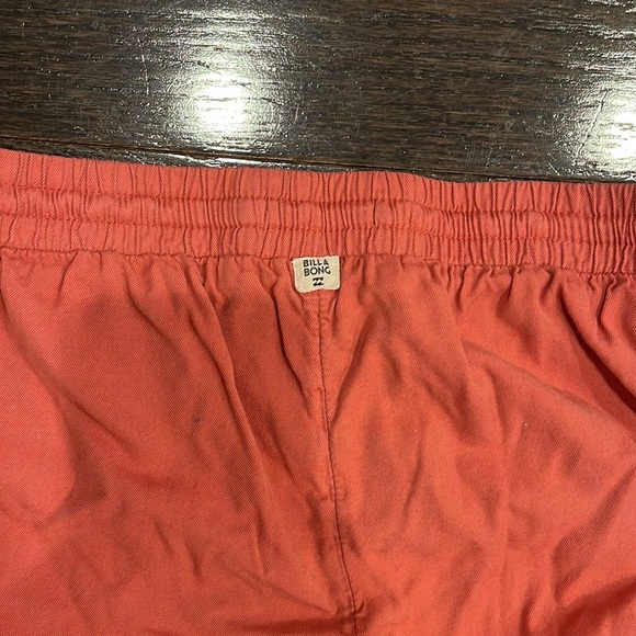 Billabong Shorts - Picture 6 of 6